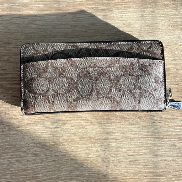 Coach Long Wallet tan and brown color per photos - Picture 2 of 5